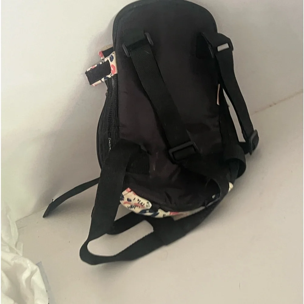 Hands free Dog carrier small